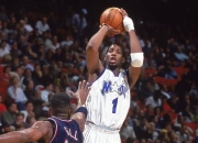 米兰真人-猛龙战胜魔术，近期表现强势