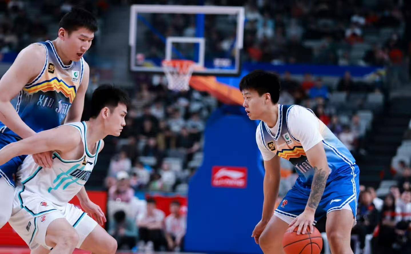 青岛队取得连胜，实力逐渐显露