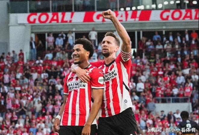 阿贾克斯惊险晋级,荷甲球队打破天花板的简单介绍 阿贾克斯惊险晋级,荷甲球队打破天花板的简单介绍