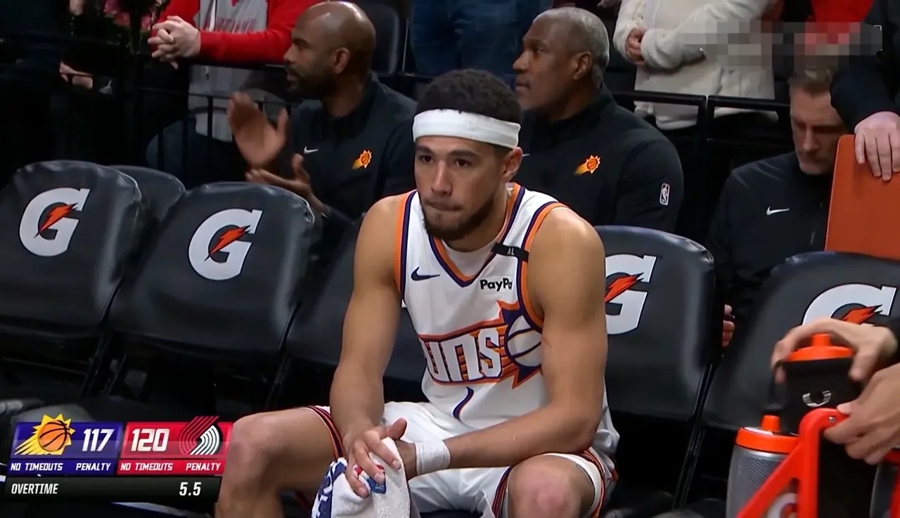 开拓者得分王遭遇伤病,错失击败马刺的机会 开拓者得分王遭遇伤病,错失击败马刺的机会