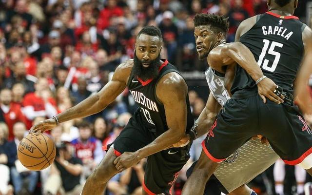 灰狼球员交易风波，球队重整冲刺季后赛的简单介绍