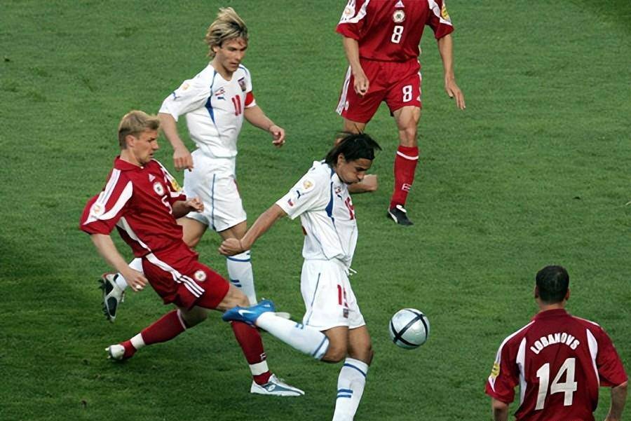 葡萄牙主场对抗拉脱维亚迎战表现出色 葡萄牙主场对抗拉脱维亚迎战表现出色