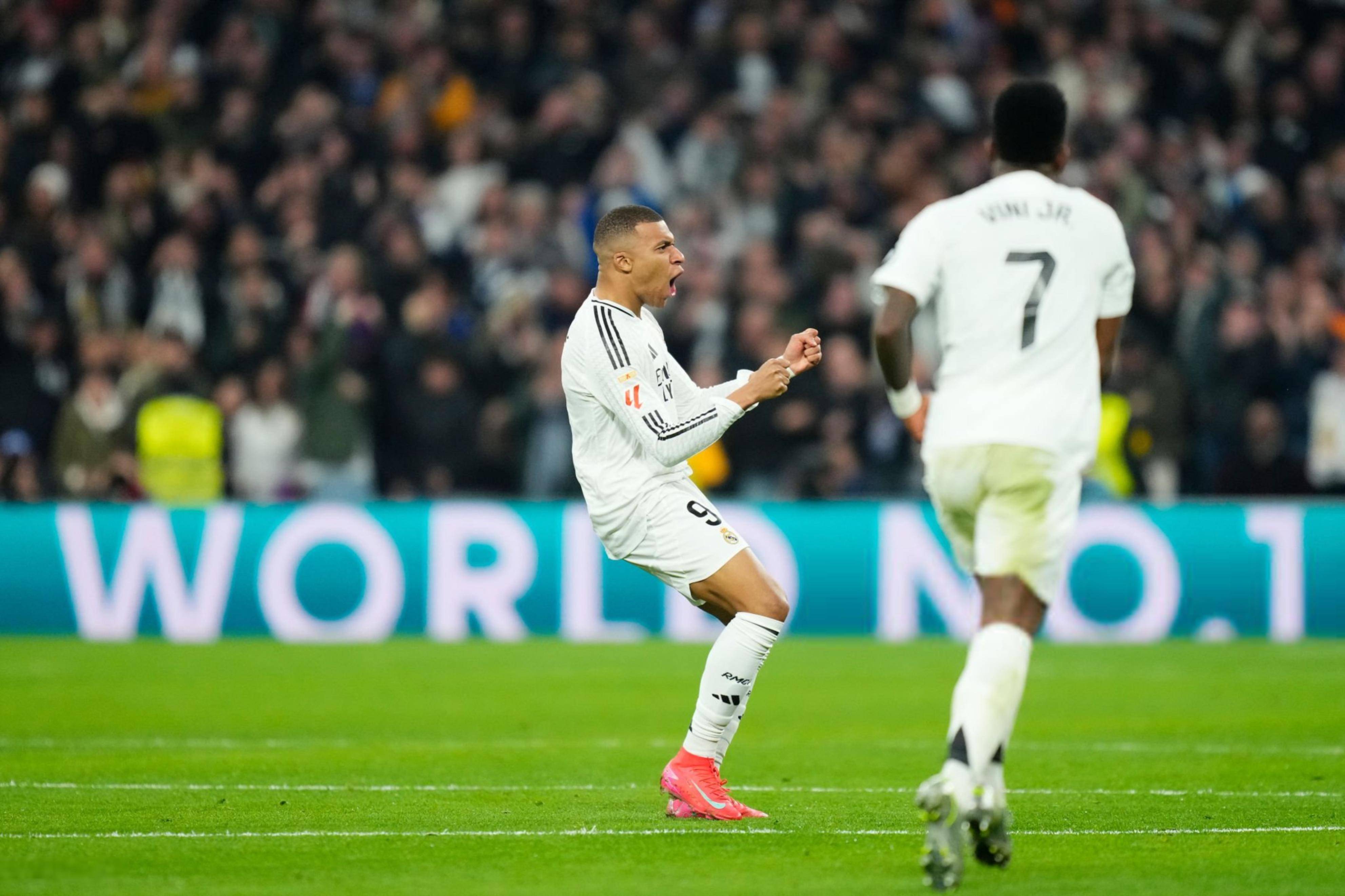 包含皇马中场掌控全局,顺利保持领先地位的词条 包含皇马中场掌控全局,顺利保持领先地位的词条