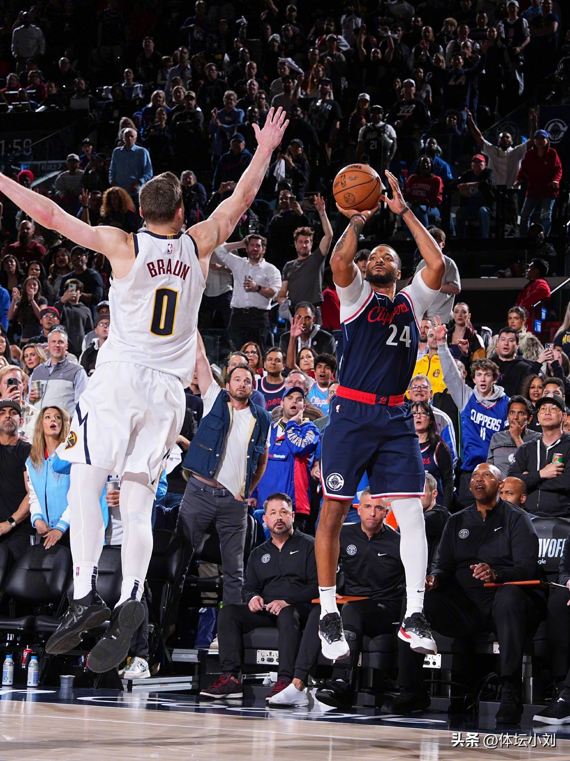 快船主场大胜掘金，乔治和莱昂纳德各得30分的简单介绍