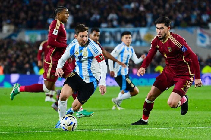 包含巴塞罗那3-0险胜格拉纳达,梅西梅开二度的词条 包含巴塞罗那3-0险胜格拉纳达,梅西梅开二度的词条