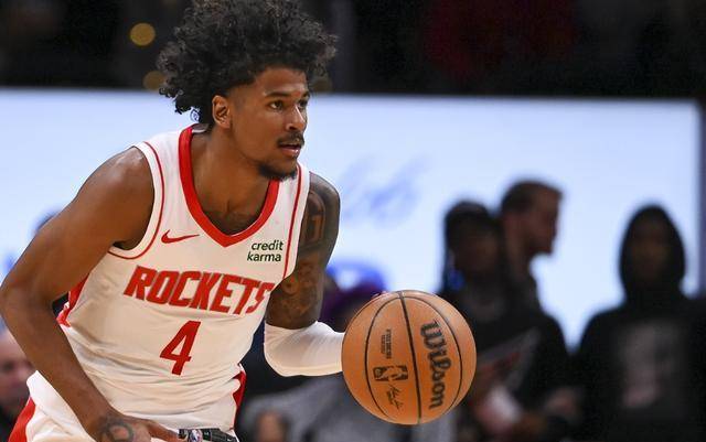 火箭逆转太阳，保持九连胜