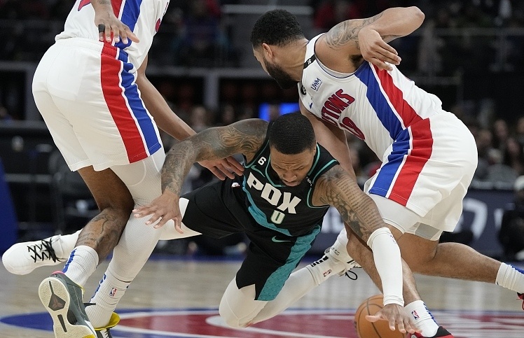 关于活塞仅差一步，追逐西部前十的信息